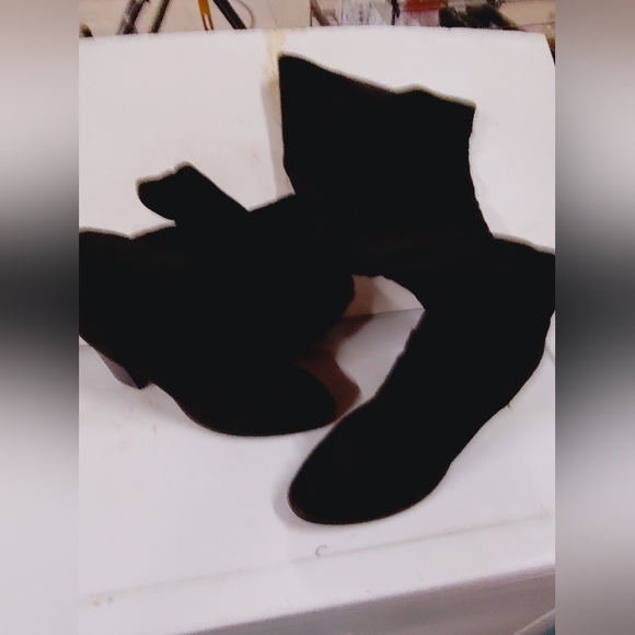 Black thigh Boots - Picture 2 of 4